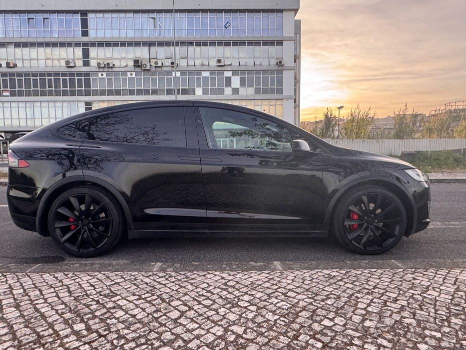 Tesla Model X P100D