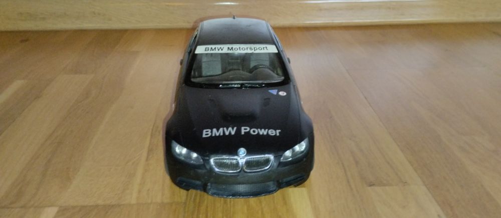 Машинка на пульті бмв м3