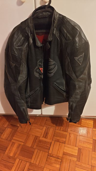 Casaco dainese tamanho 58