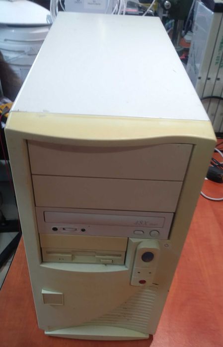 Komputer PC Pentuim II 233Mhz Sprawny Intel Slot 1 64MB RAM CD