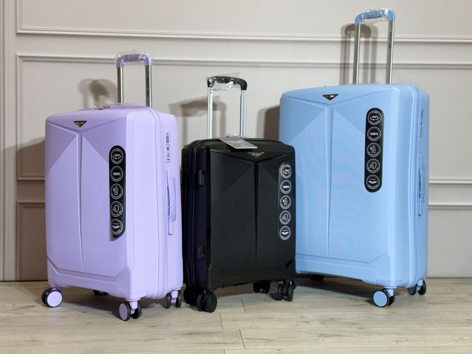 Чемодан чемоданы валіза WINGS  CKT01 100% поліпропілен Польша оригінал