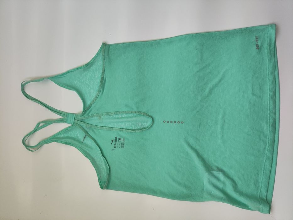 Спортивна майка Nike