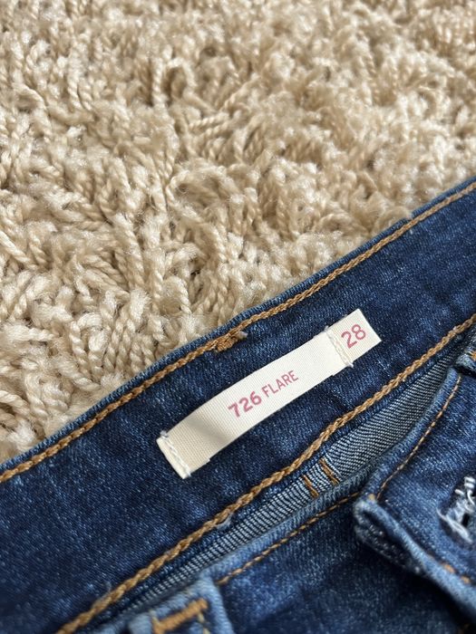 Джинсы Levis Bootcut