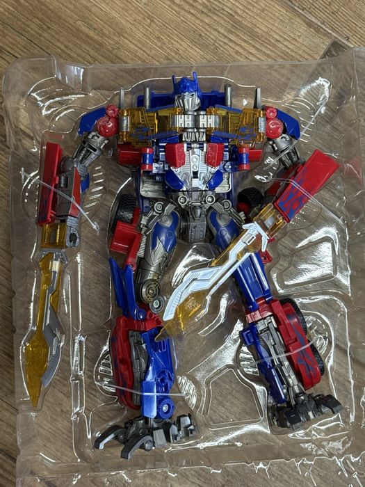 Трансформер : Optimus Prime та Bumblebee 29см іграшка Transformers