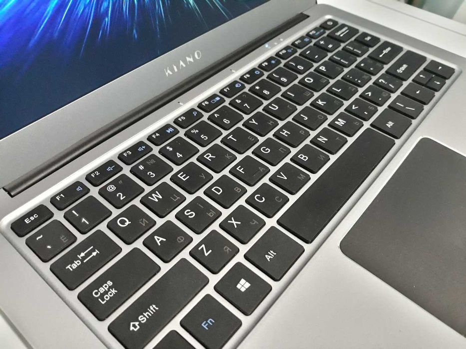 Ноутбук Kiano Elegance 13.3″ | 2019 рік | Гарний стан | Метал. корпус