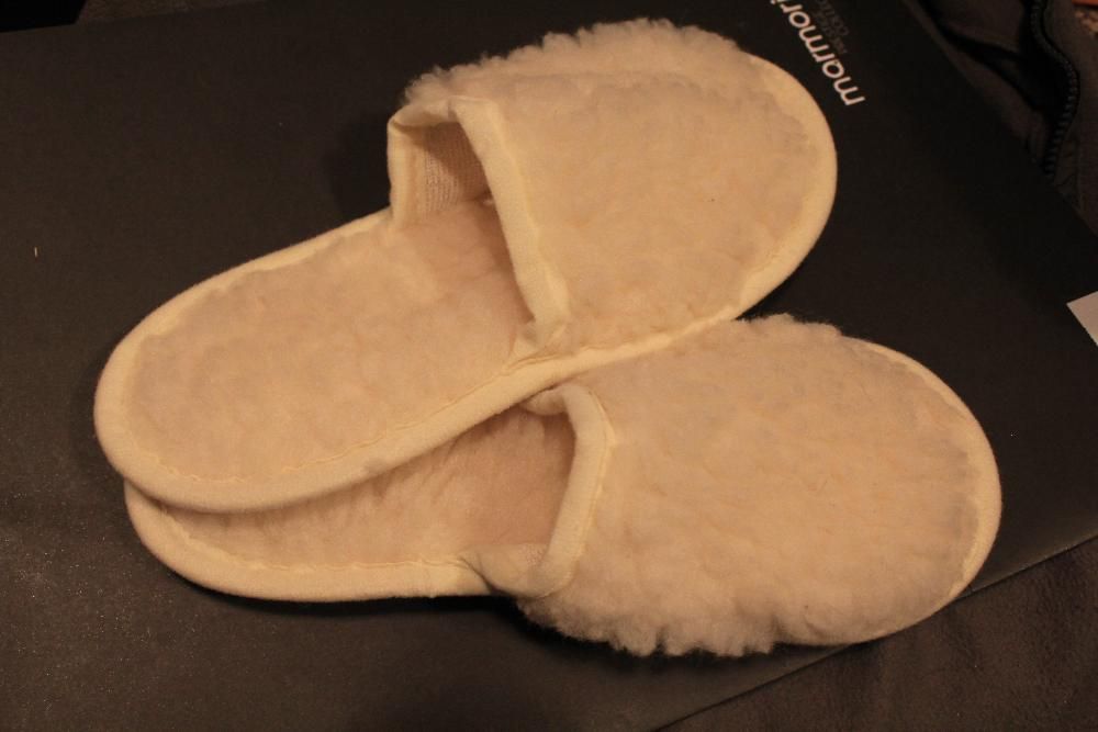 Kapcie-wełna-klapki-obuwie domowe