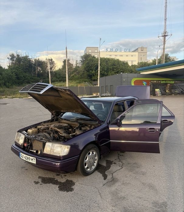 Mercedes 124 e200 г/б