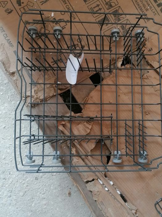 Cesto inferior de máquina de lavar louça IKEA