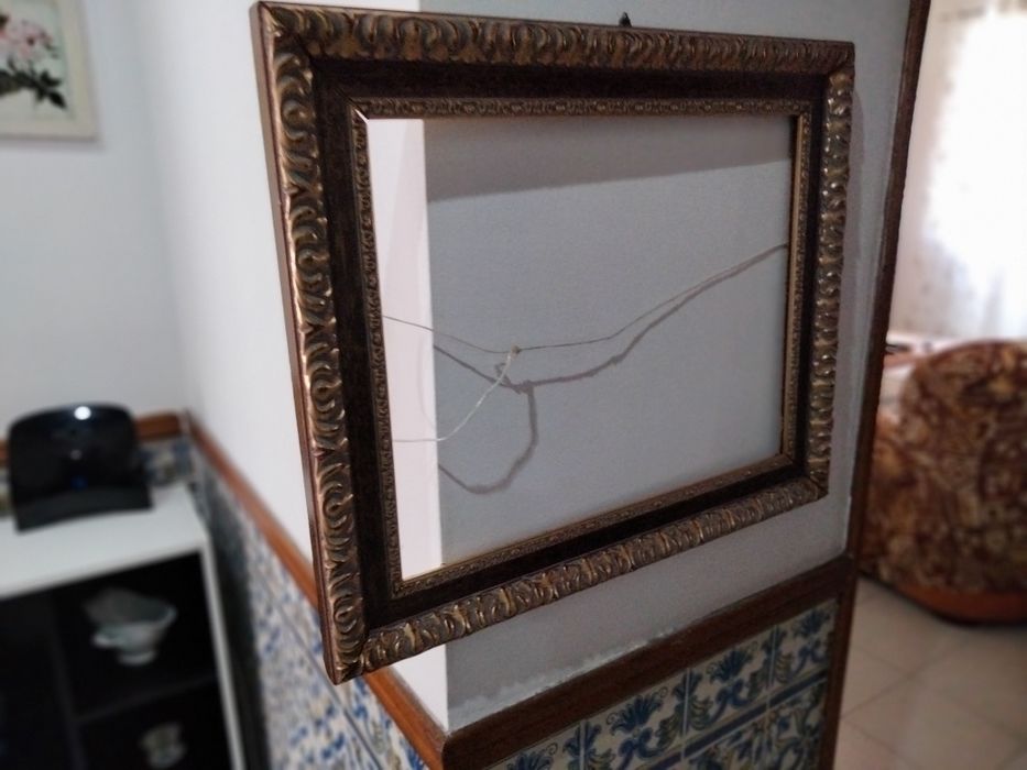 Moldura com bordado
