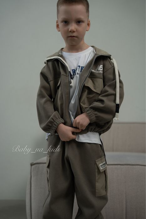 Спортивный костюм для мальчиков  140