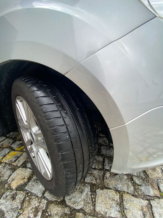 Ford tourneo courier 1.0 100 cv