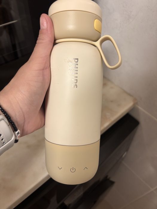 Garrafa eletrica de aquecer Leite/agua em 4 minutos.