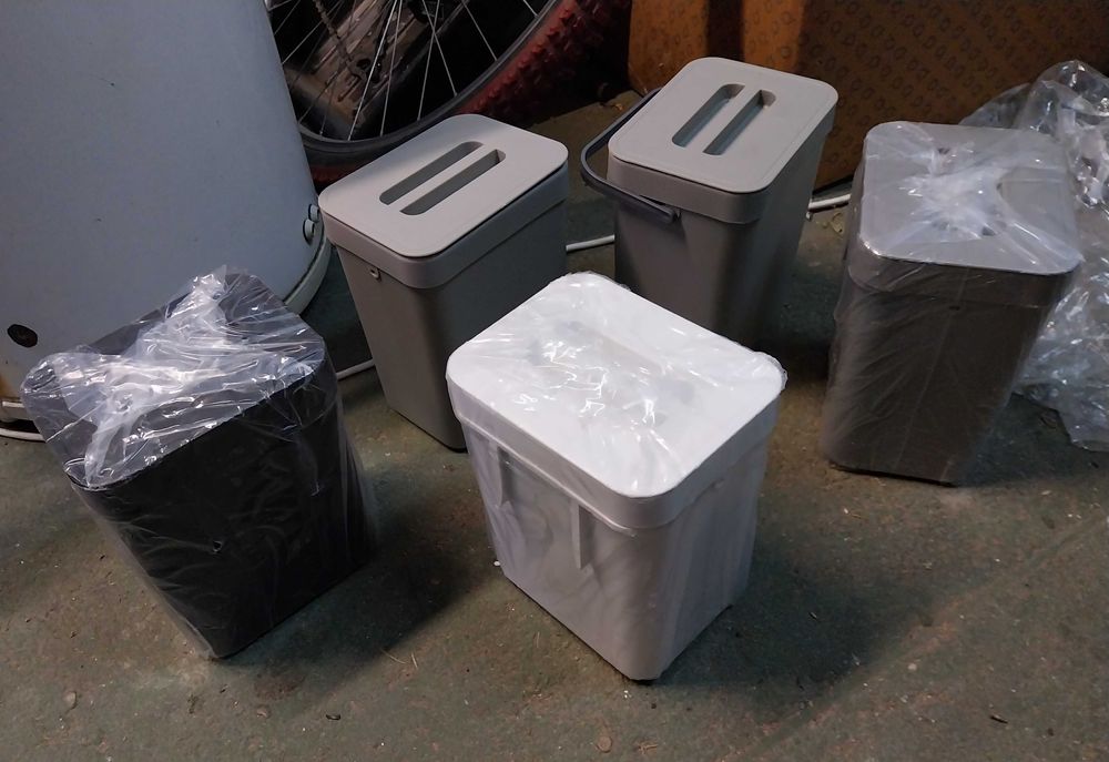 Kosz na śmieci zdejmowany