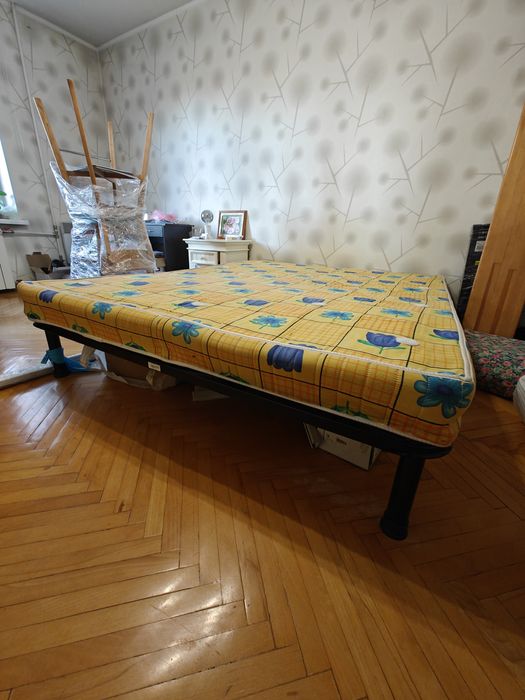 Ліжко двоспальне 160*200 см