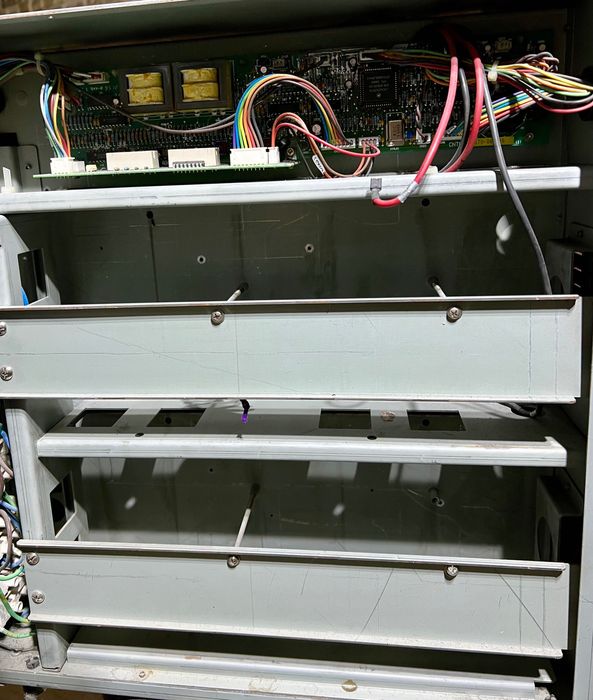 продам ДБЖ, що не працює, готовий корпус для складання кастомного дбж