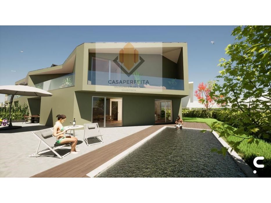 Moradia V4 de 3 Frentes com Piscina Privada em Condomínio de Luxo -...