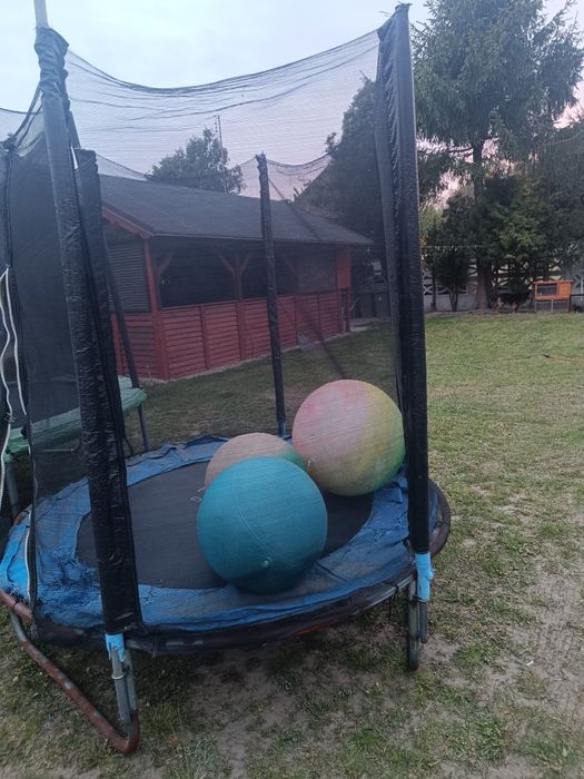 Trampolina dla dzieci