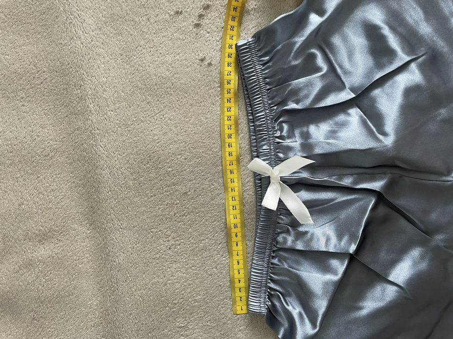 Піжама жіноча шовкова М сіро-блакитна шорти футболка