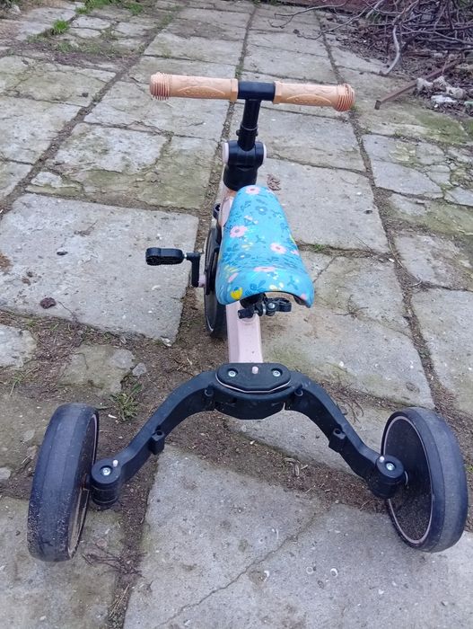 Беговел, трёх колесный велосипед