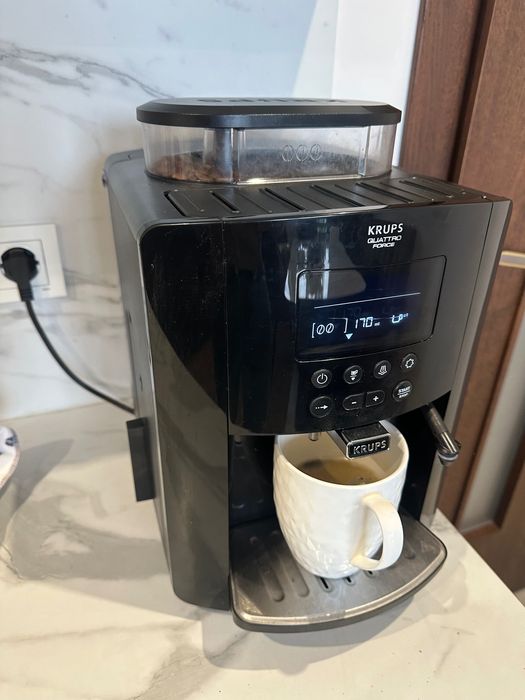 Автоматична Кавомашина KRUPS ARABICA EA817010