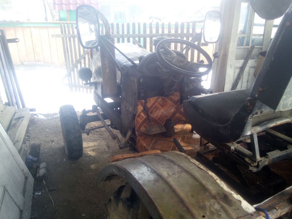 Продам трактор