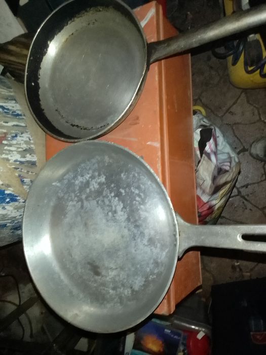 2 frigideiras para restaurantes