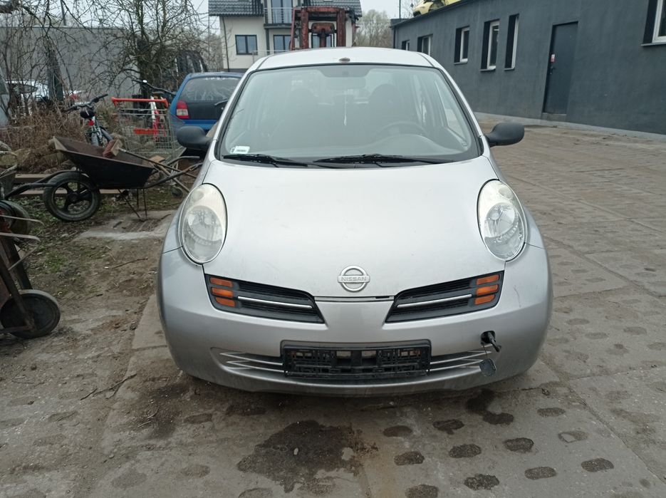 Auto części Nissan