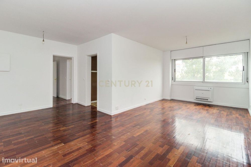 Apartamento T2 em Carnide
