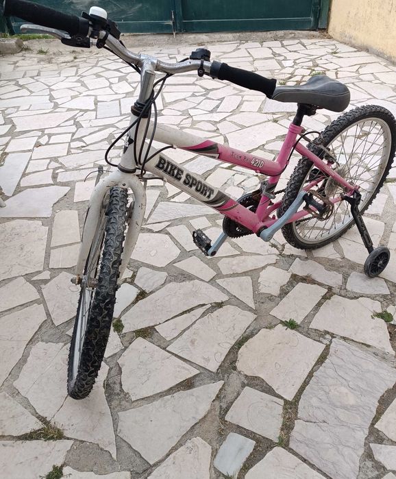 Bicicleta de menina