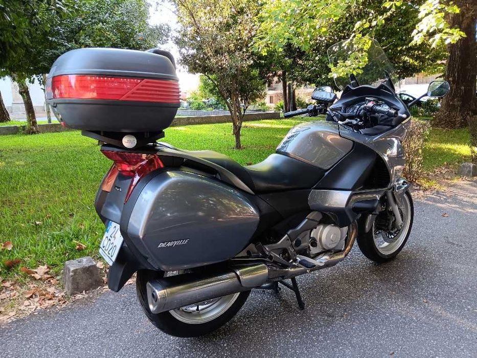 Honda NT700 Deauville