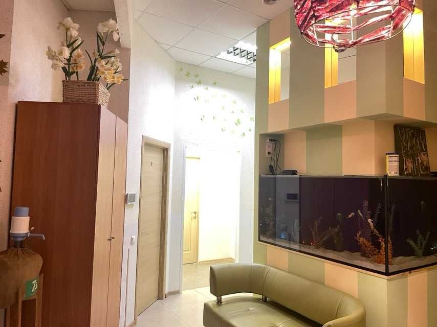 Кабінет на Перемозі погодинно/поденно для масажу, косметолога, ЛМ, ПМ