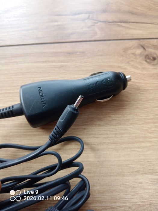 Ładwarka samochodowa  Nokia, cienki wtyk, oryginał