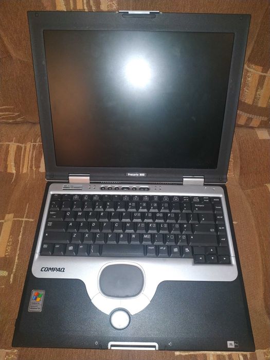 laptop Compaq Presario 900 - części