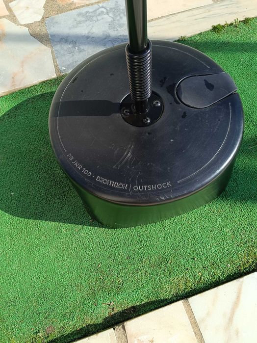 Conjunto de punching ball com quatro luvas de boxe criança