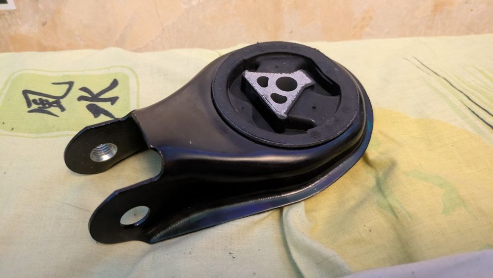 Подушка КПП ford c-max