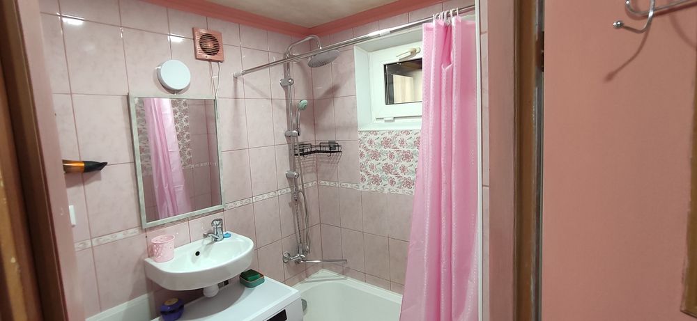 Квартира в центрі! Біля озера!