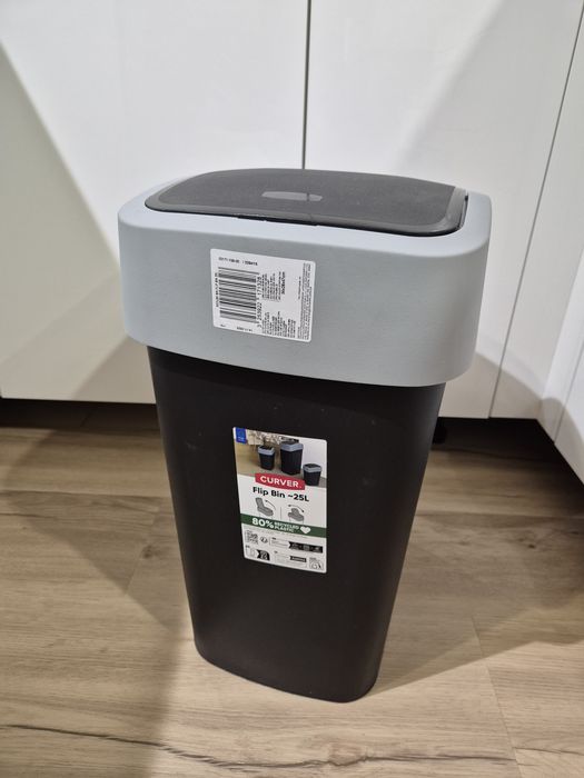 Nowy kosz na śmieci bin Curver 25 litrów