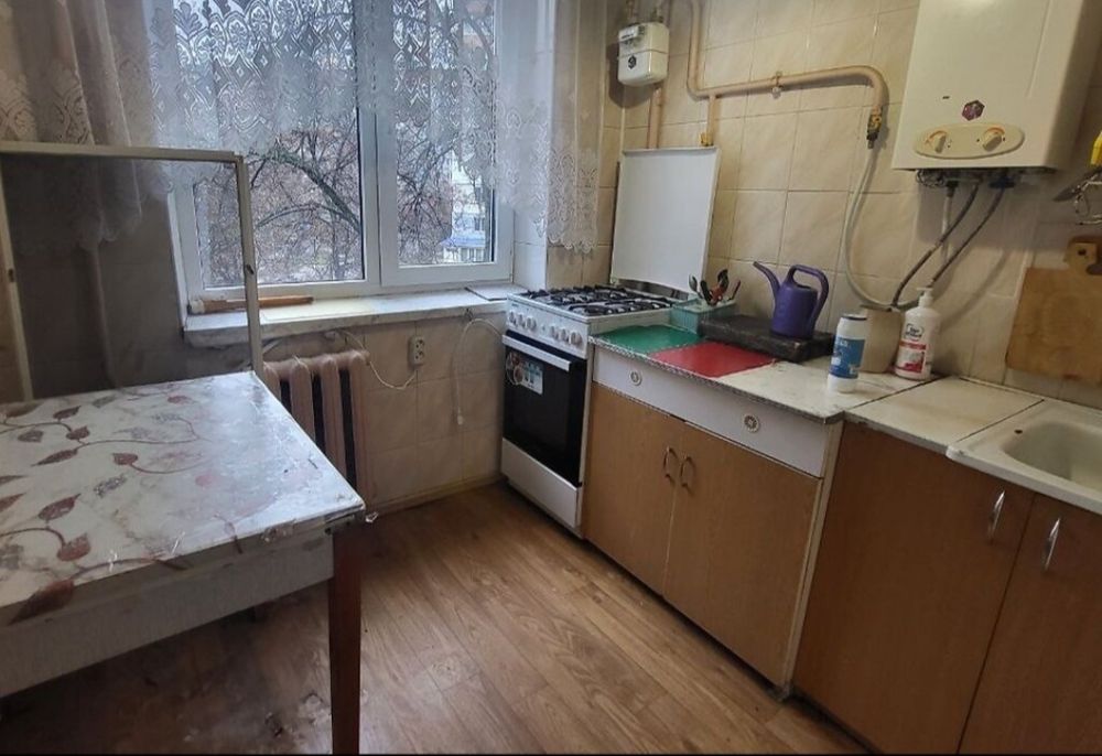 Продаж 2к Вишенька