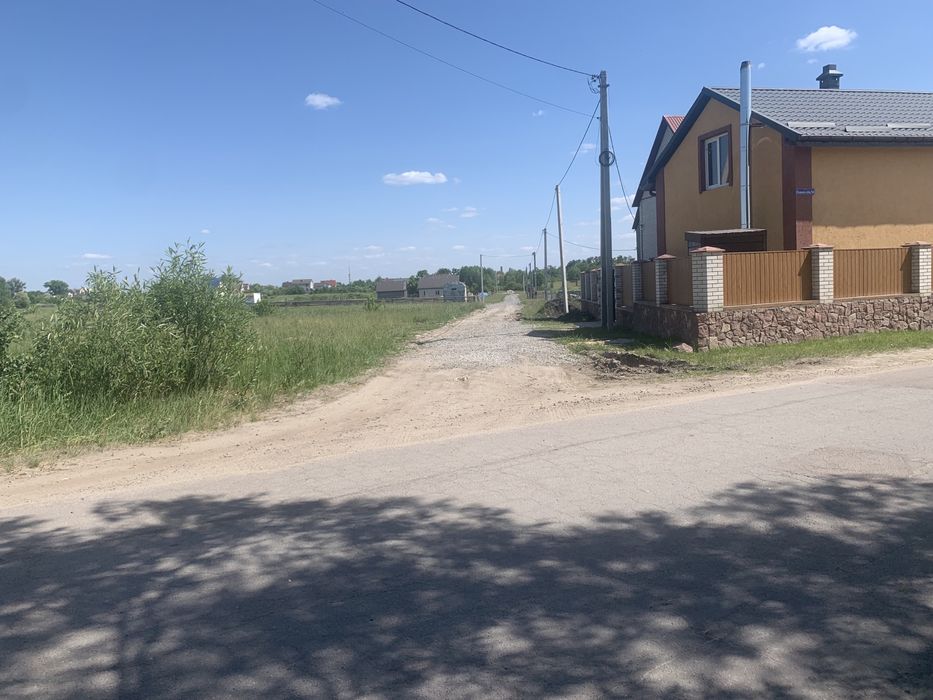 Продаж земельної ділянки під житлову забудову,15 соток