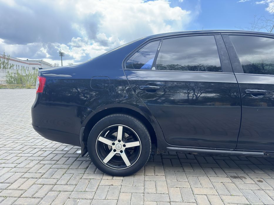 Продам Volkswagen Jetta Mk5 (2007) — 1.9 TDI