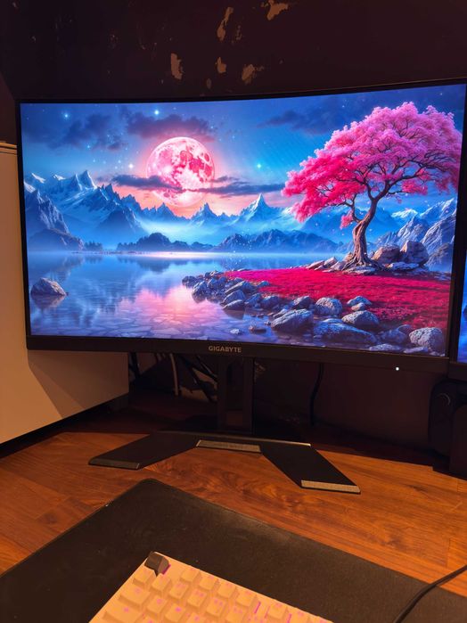 Monitor Gigabyte 27" G27FC A VA FHD Curvo 170Hz 1ms