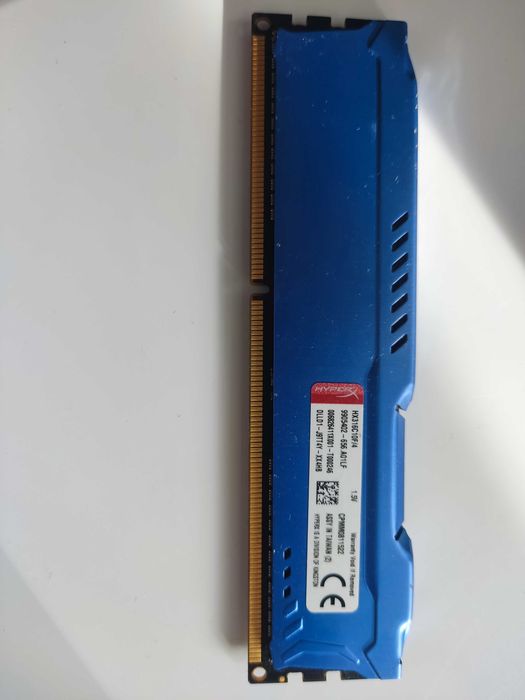 Оперативная память  DDR3 4Гб