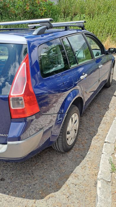 Megane break 2, 1.5 dci 236500 km para peças, funciona bem.