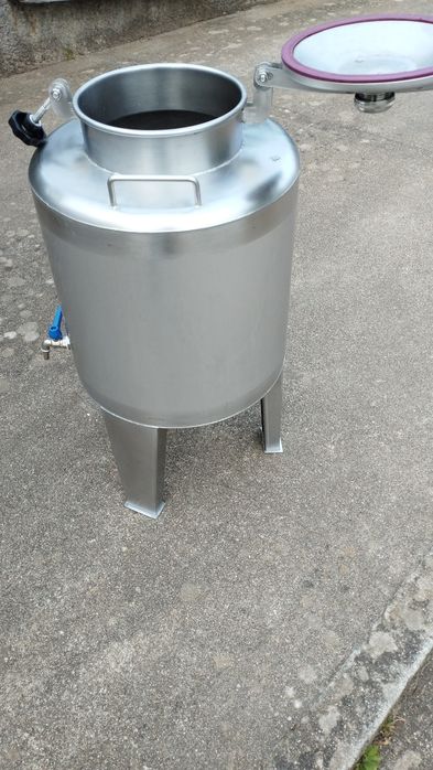 Cuba de 50 litros  em inox para vinho ou azeite