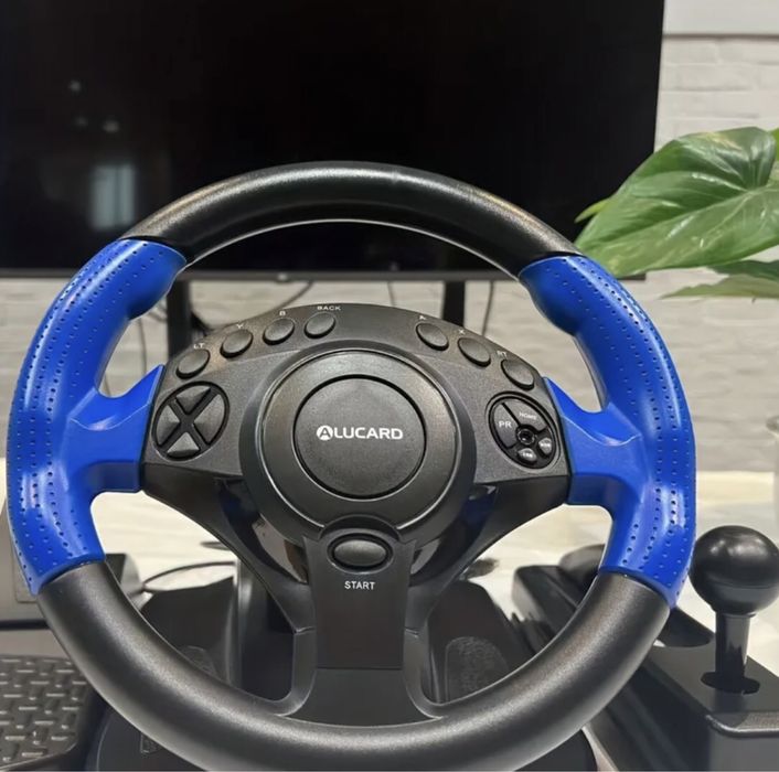 Ігровий руль QEOME + педалі гальма. Реалістичний симулятор