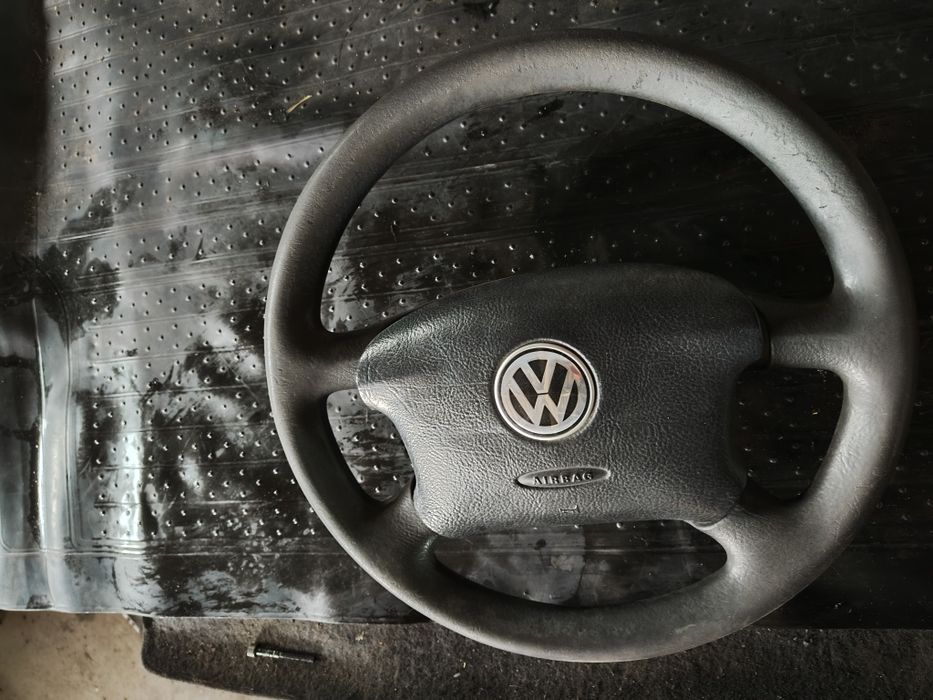 Kierownica volkswagen golf 4 Seat audi passat B5