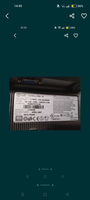 Monitor LG FLATRON L1753S-SF razem z kablem zasilającym i kablem VGA.