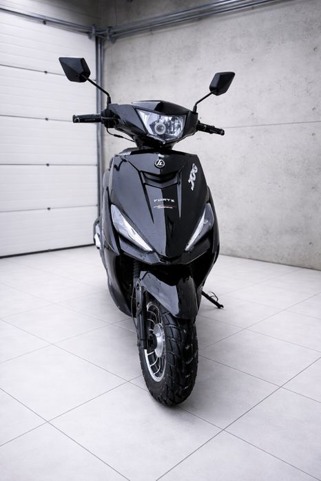 Скутер forte jog 80