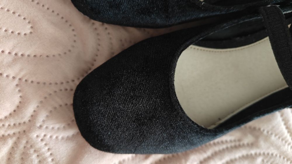 Туфлі велюрові  Next