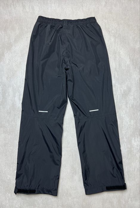 Чорні мембранні штани The North Face Venture 2 Half Zip